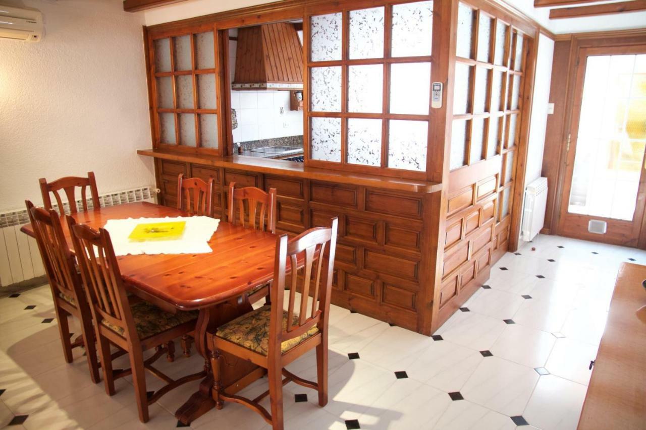 Ferienwohnung Casa Pintor Sant Sadurní dʼAnoia Exterior foto